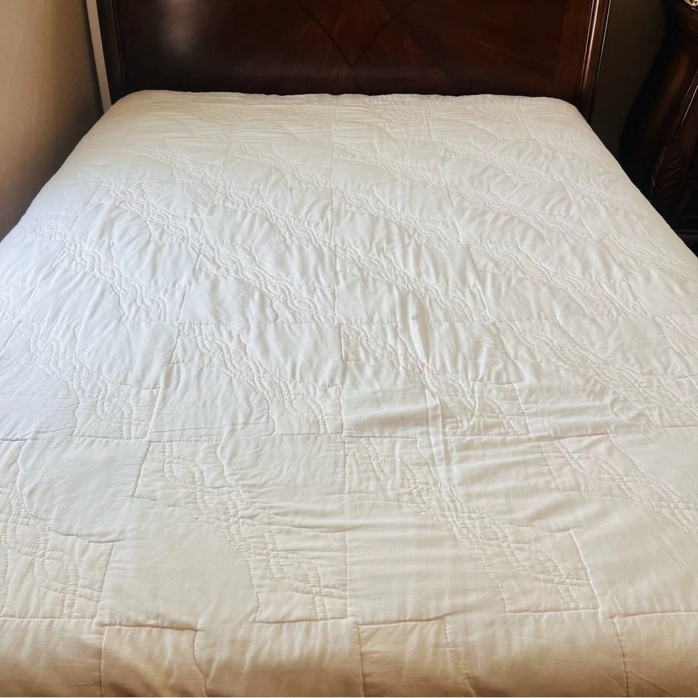 Vintage From 1970’s  Handmade King  Fan Quilt – 105” x 100” - Picture 9 of 14